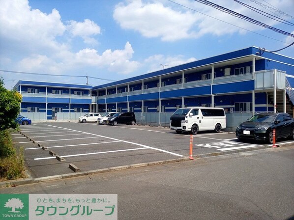 レオネクスト泉の物件外観写真